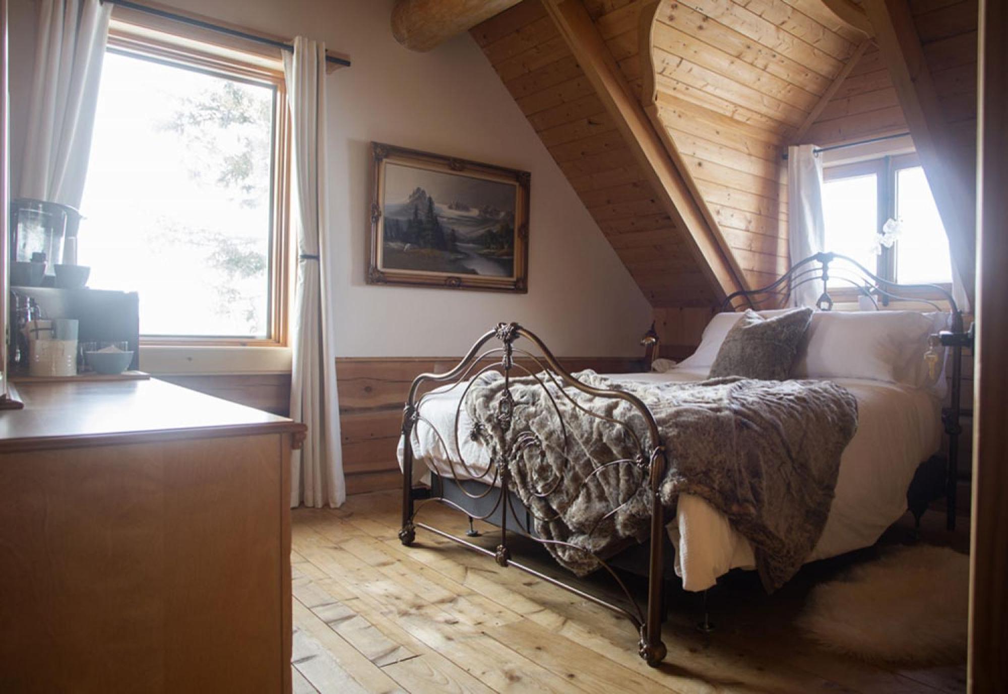 Hebergement "La Maison En Bois Rond" Sainte-Marie Номер фото